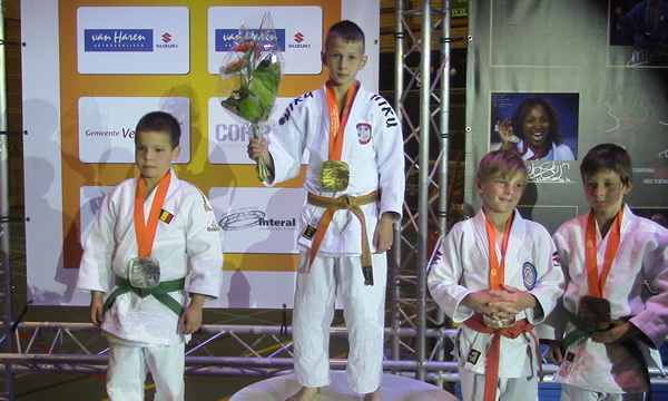 Чемпион турнира Магомед Бациев